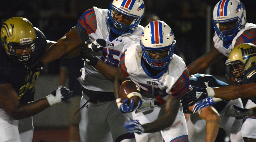 Erin Collins runs for a game-high 126 yards in Hutchinson's 37-27 victory over No. 5 Independence on Saturday at Independence (Bre Rogers/Blue Dragon Sports Information)