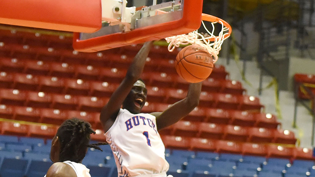Majok Kuath with a big dunk to help the Blue Dragons an 83-70 win over Neosho County on Saturday at the Sports Arena. (Sammi Carpenter/Blue Dragon Sports Information)