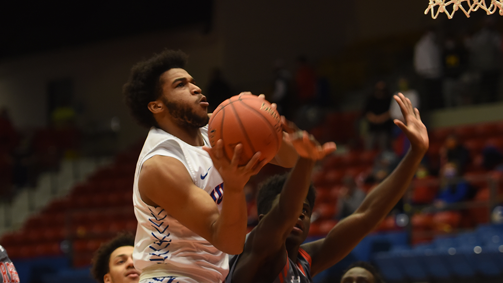 Matt Mayers had career highs of 44 points and 14 rebounds in Hutchinson's 113-99 loss at No. 23 Cowley on Wednesday night in Ark City. (Garrett Reihs/Blue Dragon Sports Information)
