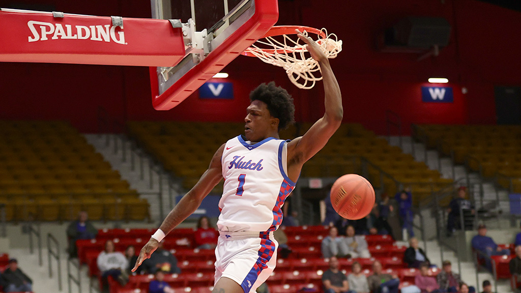 Bo Aldridge dunks to tie the game at 57-57 in the second half of Saturday's 75-61 loss to Fort Hays Tech Northwest at the Sports Arena. (Paityn Kaminkow/Blue Dragon Sports Information)