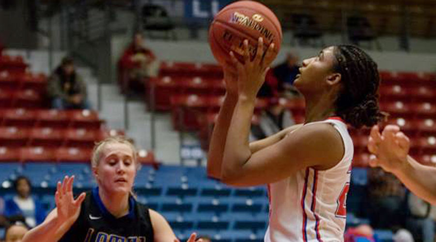 Dejanae Roebuck had 15 points to lead the Blue Dragons, but No. 8 Seward County defeated No. 12 Hutchinson 60-47 on Saturday in Liberal. (Allie Schweizer/Blue Dragon Sports Information)