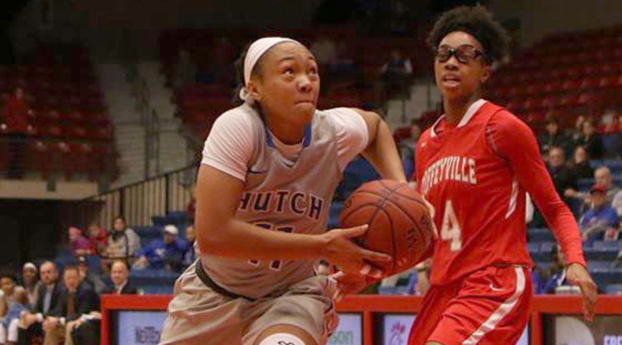 Alicia Brown scored a career-high 19 points to lead the No. 12 Blue Dragons to a 75-62 victory over Neosho County on Saturday at Chanute. (Allie Schwiezer/Blue Dragon Sports Information)
