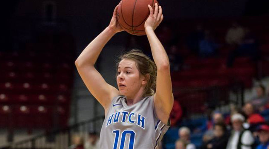 sara Cramer scored 16 points with four 3-pointers to lead Hutchinson to a 60-56 win over No. 21 Florida Southwestern State on Saturday in Fort Myers, FL. (Allie Schweizer/Blue Dragon Sports Information)