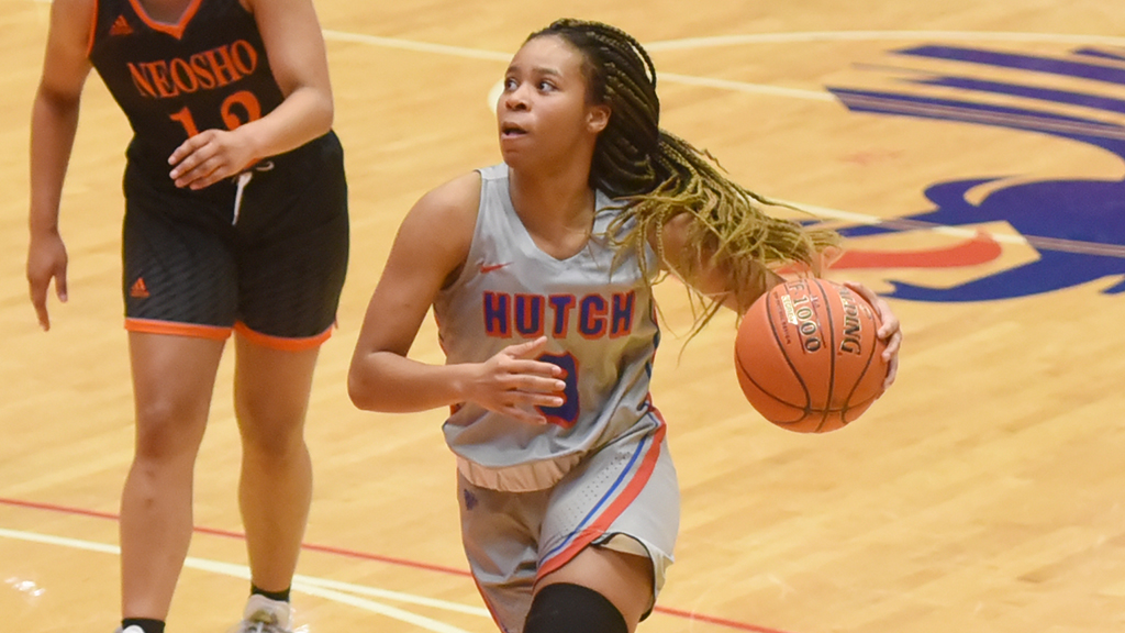 Kalyn Ervin scored 14 points in the second half, including 11 in the fourth quarter, in Hutchinson's 62-57 victory on Saturday at Colby. (Sammi Carpenter/Blue Dragon Sports Information)