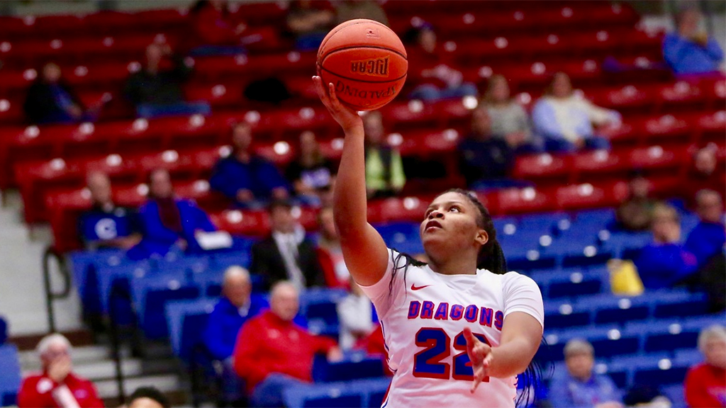 Mya Williams scores 18 of her game-high 24 points in the first half to lead the Blue Dragon women's basketball team to a 75-66 win over Mineral Area on Friday in the BSN Sports Tipoff Classic at the Sports Arena. (Photo by Bob Hunter)