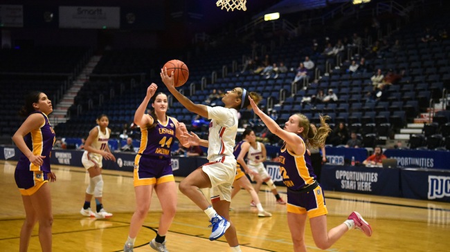 Journey Armstead and the No. 1 Blue Dragon women play No. 3 Northwest Florida State Monday in the NJCAA Women's Tournament championship game (Steve Carpenter/Blue Dragon Sports Information)