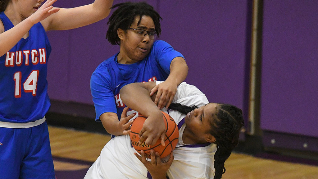 Tor'e Alford battles a Butler player for a rebounds in the Blue Dragons' 56-50 loss to the Grizzlies on Wednesday in El Dorado. (Photo courtesy Randy Smith)